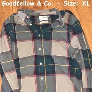 Long sleeve button down men’s shirt. Goodfellow